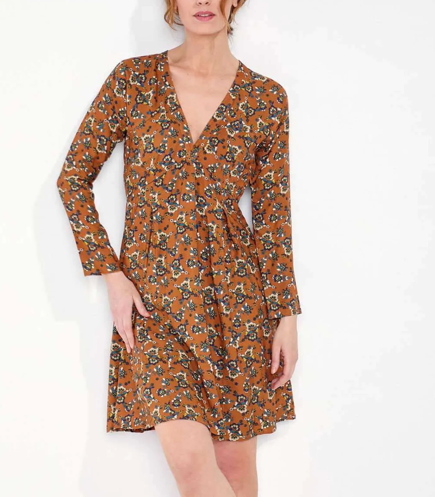 Online Vloeiende uitlopende jurk bedrukt MIRZAPUR DAMES Jurken