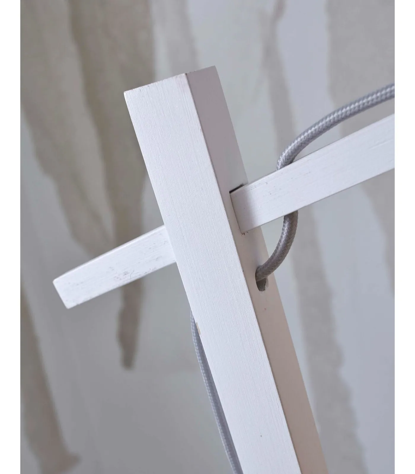 GOOD &MOJO Vloerlamp Madeira - Bamboe Wit/Rotan - 74x48x176cm