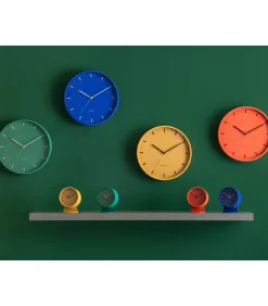 Karlsson Wandklok Cool Retro - Oranje - 30x30x30cm