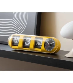 Hot Wandklok Tube Flip - Heldergeel - 38x10x13.5cm Klokken