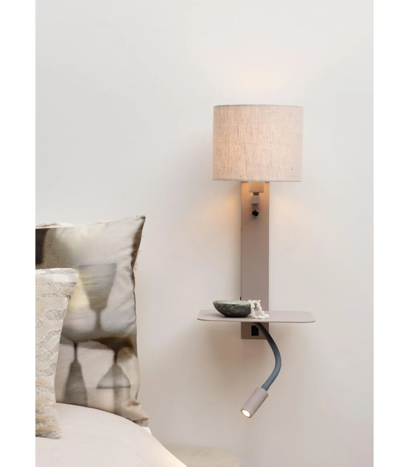 It's about RoMi Wandlamp Florence - Bruin - 24x24x52cm