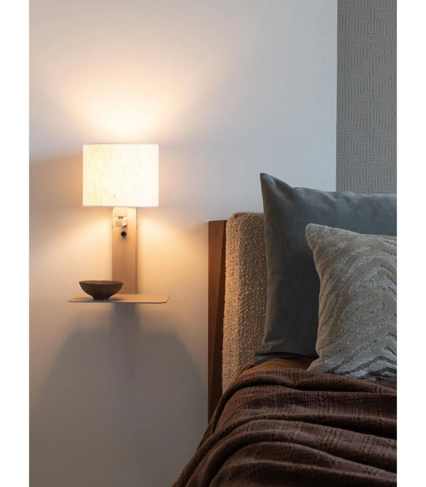 It's about RoMi Wandlamp Florence - Bruin - 24x24x42cm