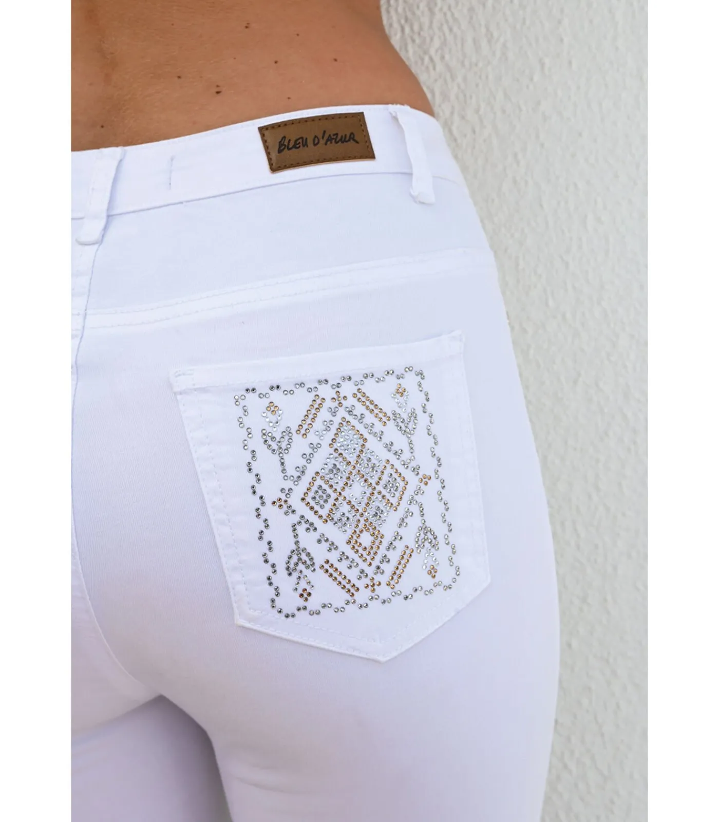 DAMES BLEU D'AZUR YONA - WITTE JEANS MET IKAT-STRASS-STEENTJES