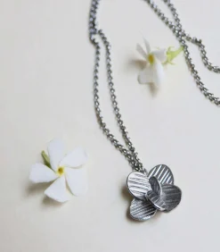 DAMES Joidart Zilveren ketting Pampalonia met bloemhanger