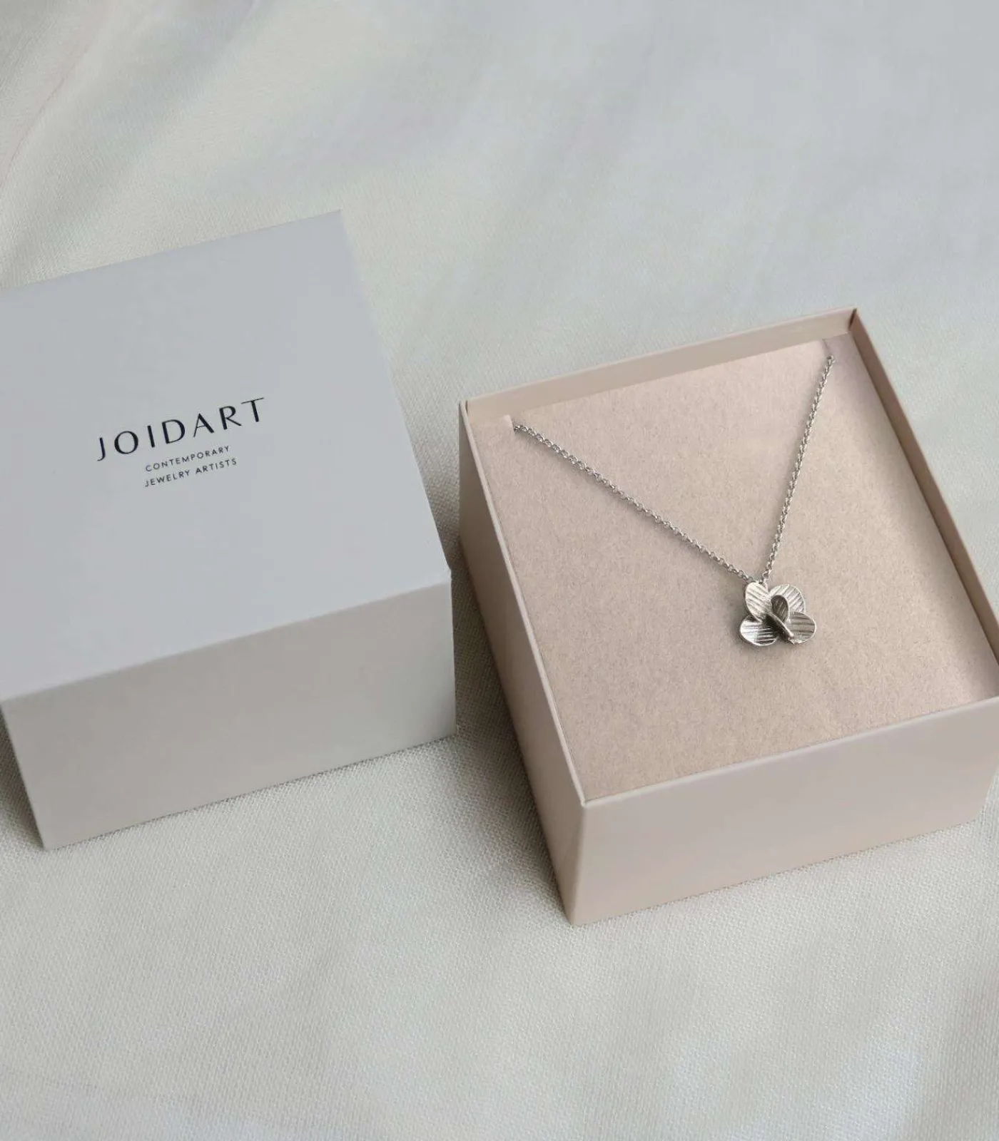 DAMES Joidart Zilveren ketting Pampalonia met bloemhanger