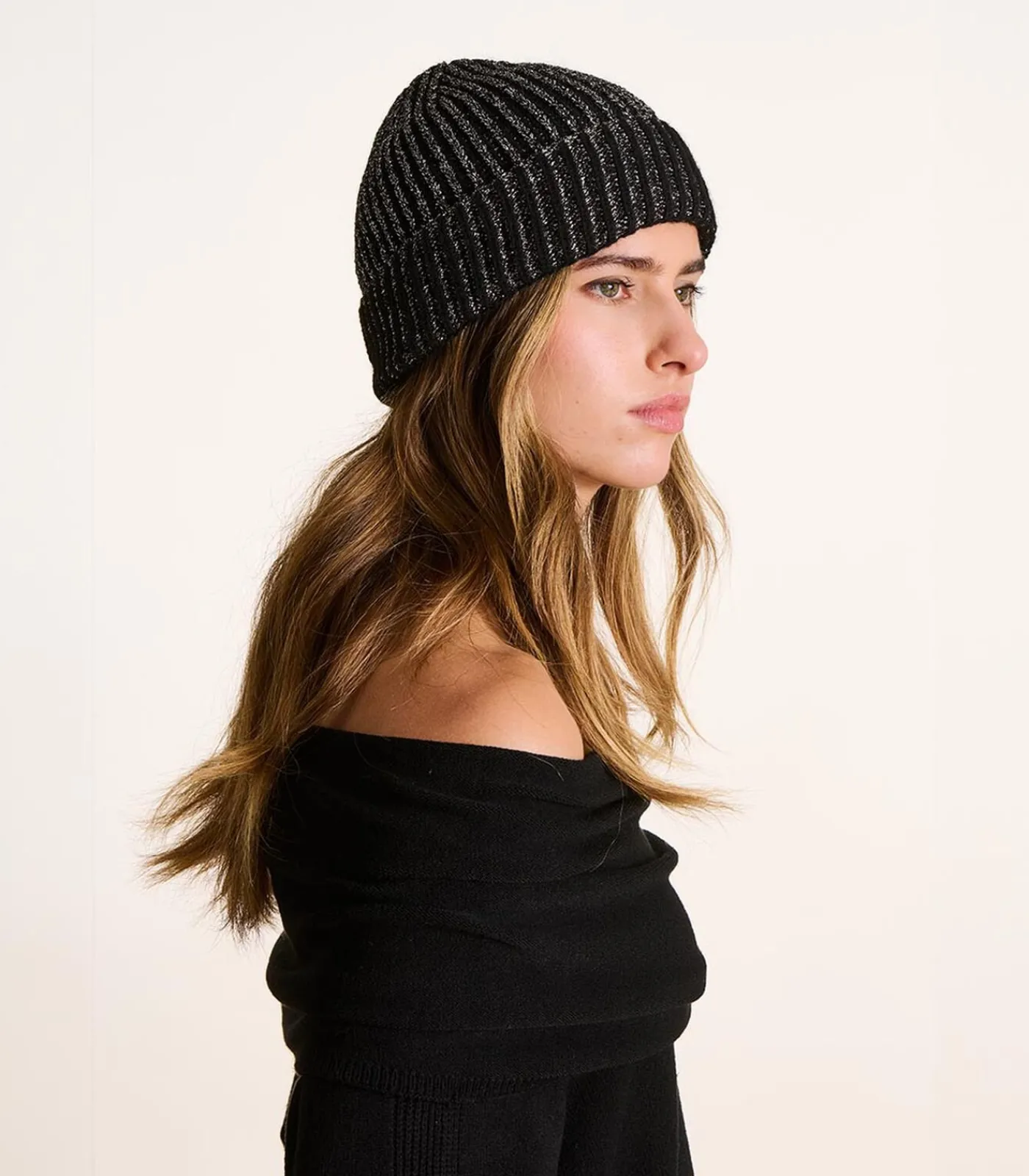 New Zwarte muts met zilveren lurex, gebreid DAMES Hoeden & Petten